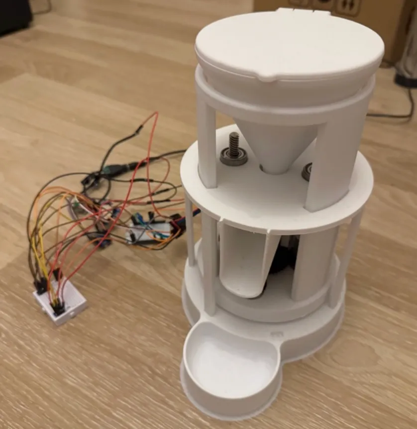 3d printed pet feeder prototype